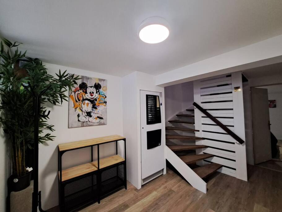 Ferienwohnung Camden - Exterieur Et Parking Reims Exterior foto
