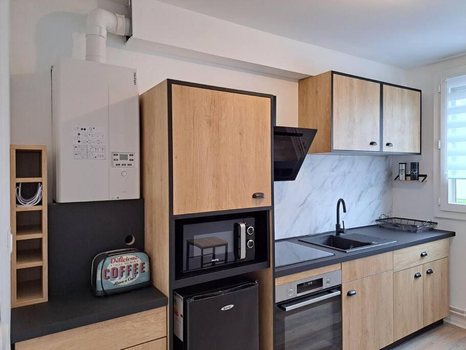 Ferienwohnung Camden - Exterieur Et Parking Reims Exterior foto